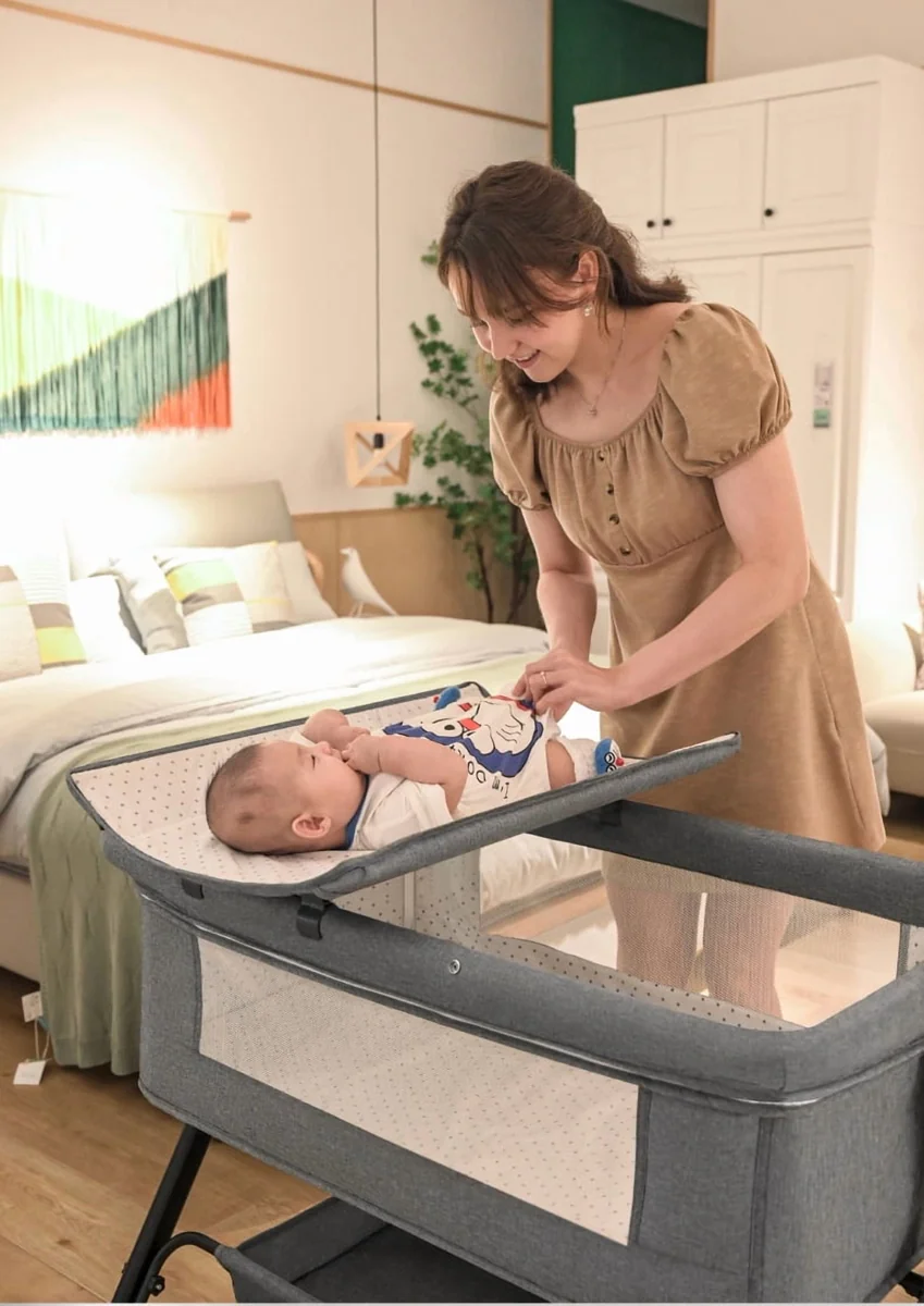 4-in-1 Baby Bedside Crib with Changing Table & Mosquito Net – photo 6
